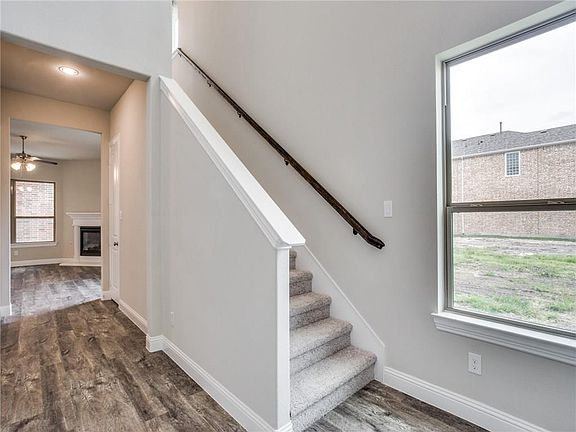 3rd image of 4541 El Paso Dr
