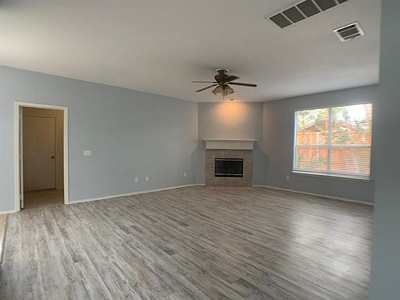 5th image of 311 Foxwood Ln