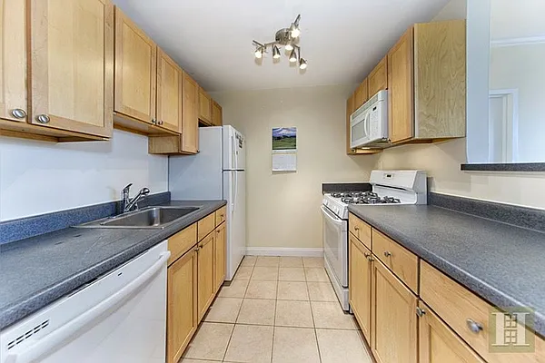 Sold by Halstead Real Estate | media 3