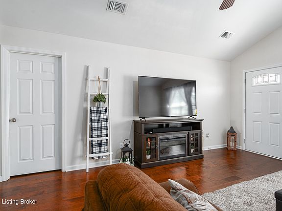 5th image of 278 Bridlewood Ave