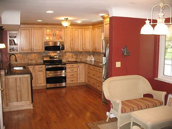 Kitchen and Breakfast Nook