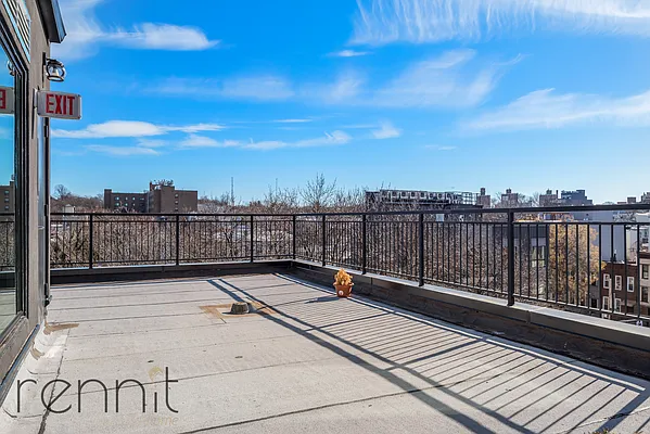 Rented by Rennit Inc. | media 11