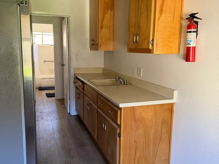 4515 Cypress Ave #B — Photo 21