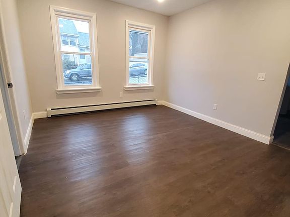 3rd image of 29 Essex St #1R