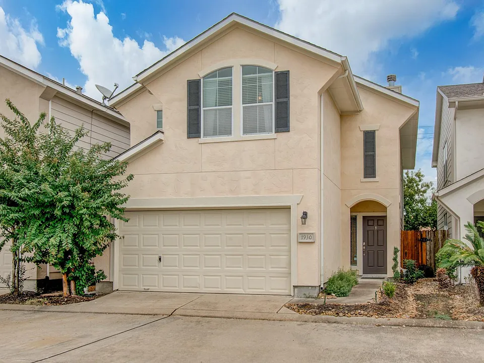 1930 Harwood Springs Dr