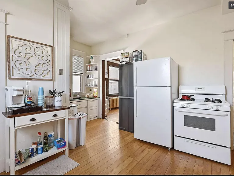 1607 Van Buren Ave — Photo 4