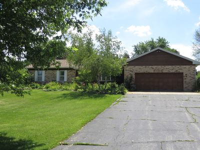 3819 Lincolnshire Dr, McHenry, IL, 60051