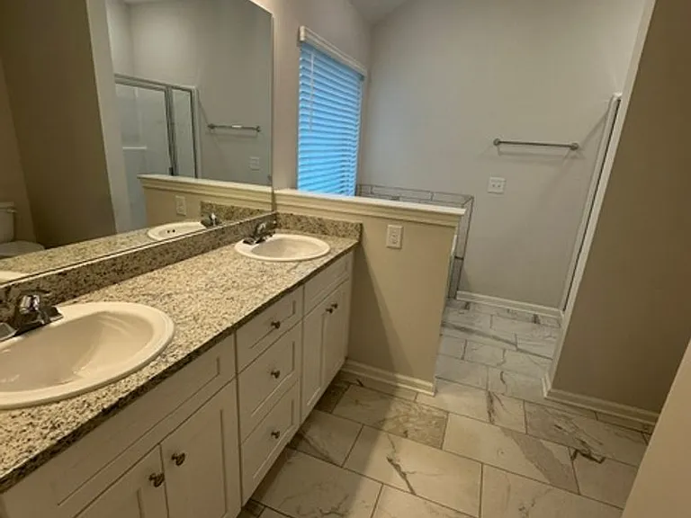 444 Country Club Dr — Photo 24
