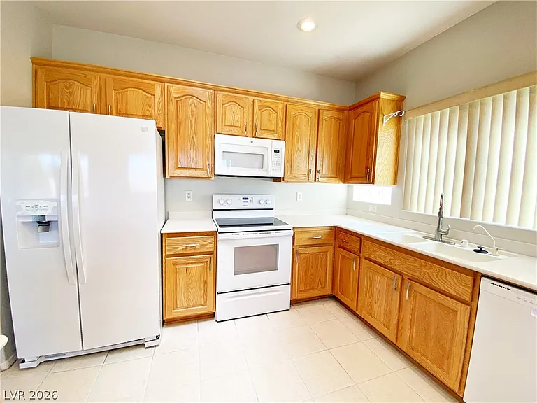 2163 Fairweather St — Photo 9