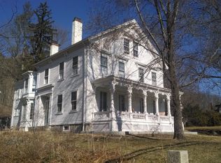 593 Washington St #1, Holliston, MA 01746