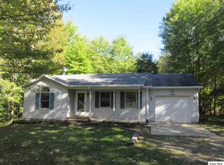 2414 Apple Valley Dr, Howard, OH 43028