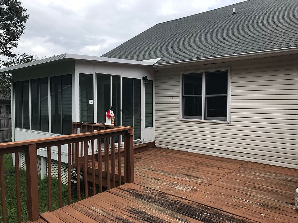 2nd image of 1769 Carriage Cove Ln