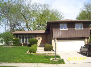 15248 Oak Rd, Oak Forest, IL 60452