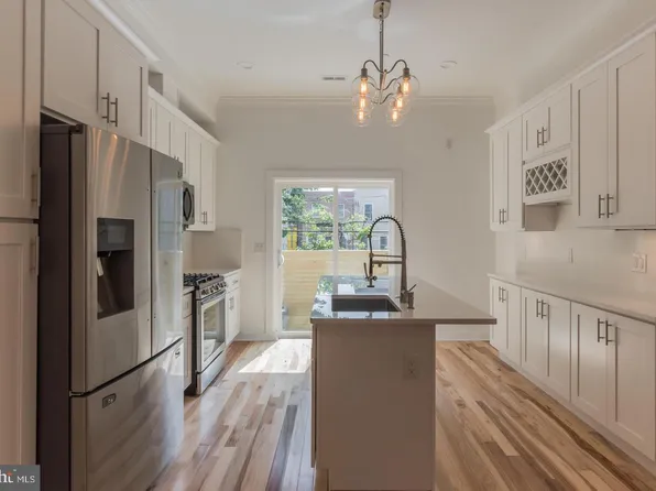 1335 S Bouvier St, Philadelphia, PA 19146