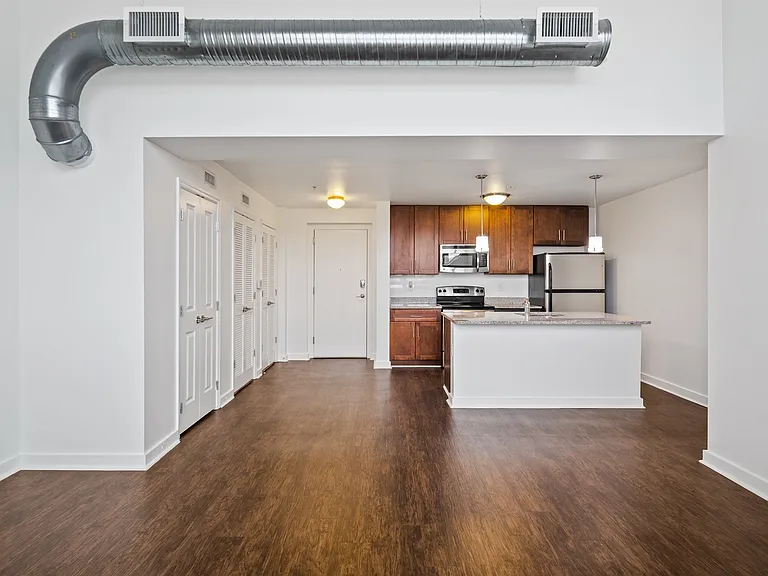 101 S Ellwood Ave — Photo 49