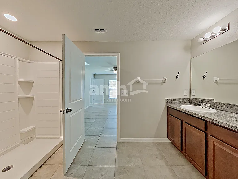 10132 Carloway Hills Dr — Photo 16