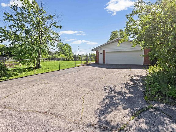 5th image of 2901 Northland Dr