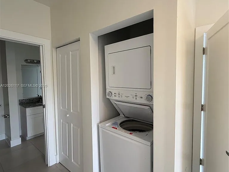 2425 NW 24th Ave #103 — Photo 6
