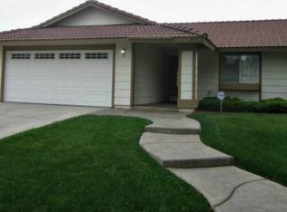 8712 Coyote Bush Rd, Riverside, CA 92508