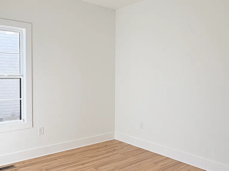 5369 Crocus Dr — Photo 15