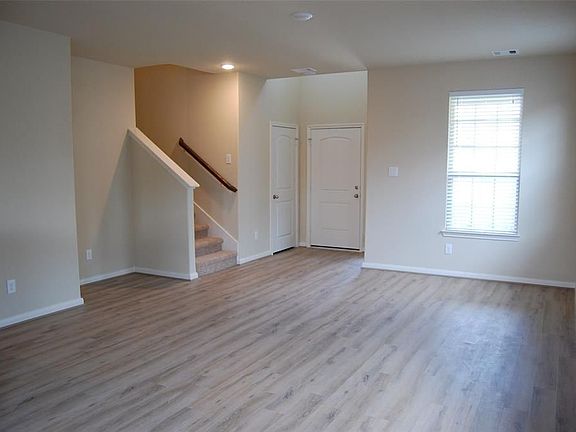 3rd image of 12527 Silverwood Springs Pl