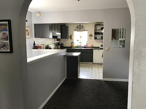5th image of 219 Kleaver Dr
