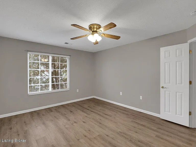 6403 Shelton Cir #102 — Photo 14