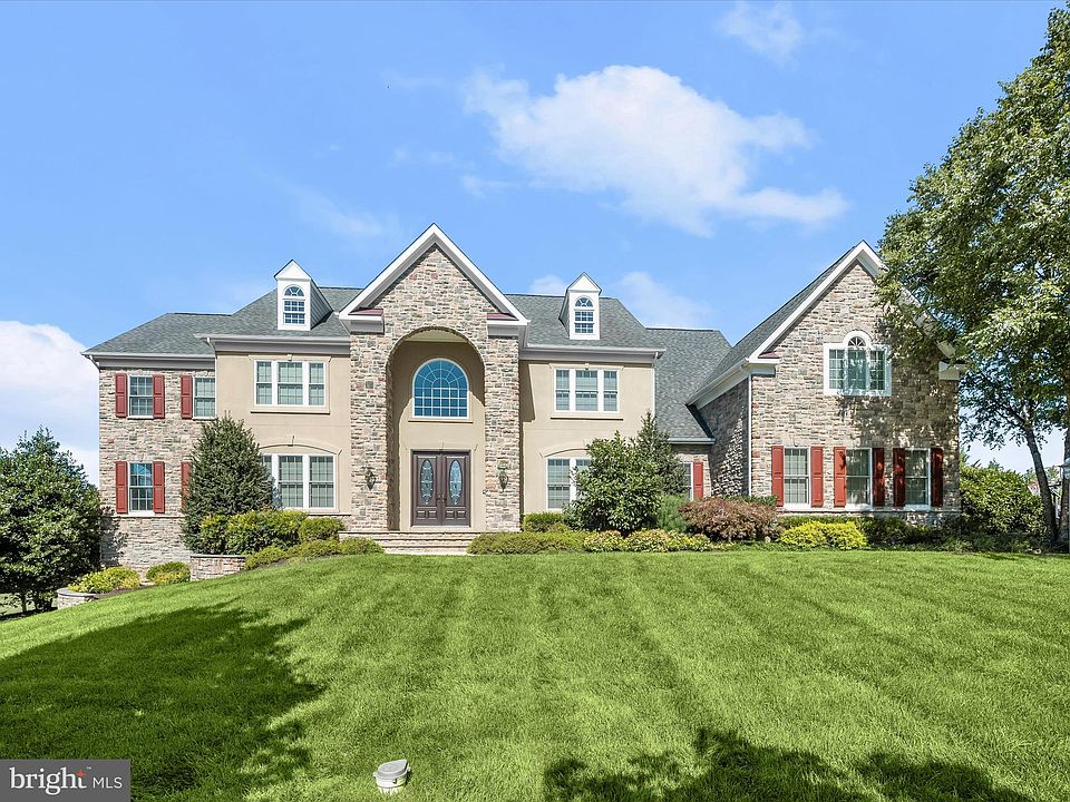 1st image of 3918 Clarks Meadow Dr