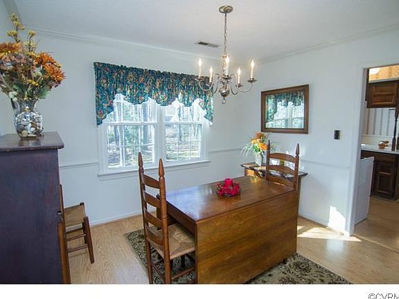 5th image of 1900 Flintwood Dr