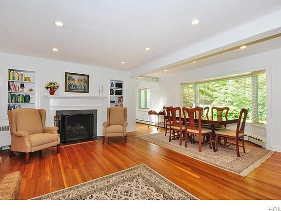 4th image of 75 Choate Ln