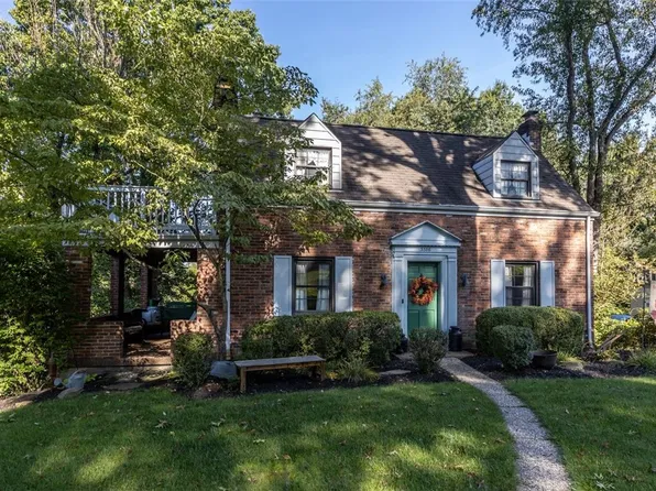 3386 Crestview Dr, Bethel Park, PA 15102