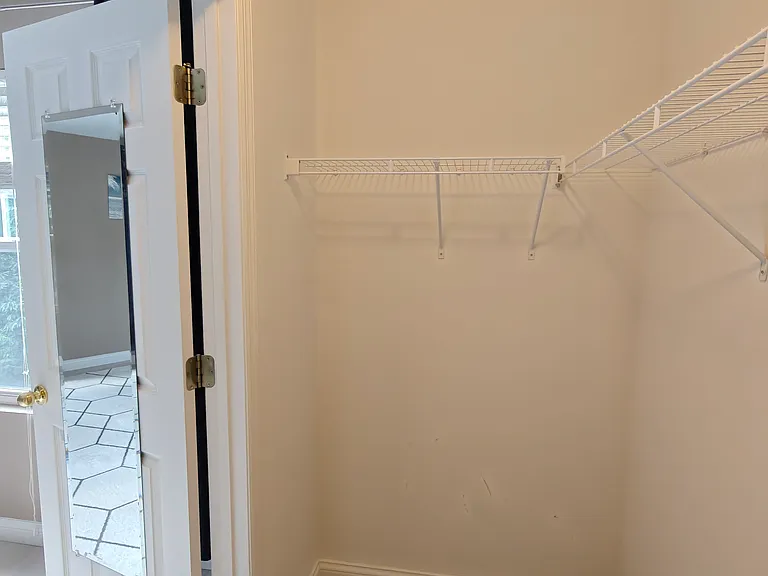 710 Kingston Terrace Ct — Photo 14