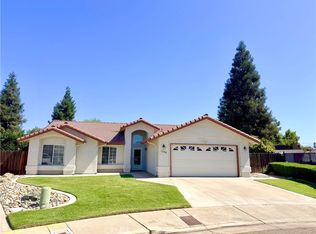1044 N Sycamore Way, Porterville, CA 93257