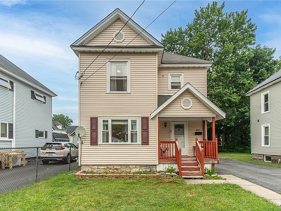 3rd image of 826 Ann St