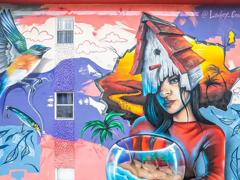 Aciano Hialeah — Photo 24