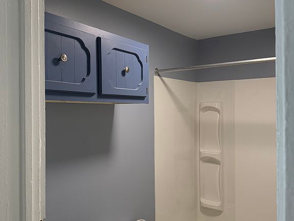 5th image of 44 Railroad St #42