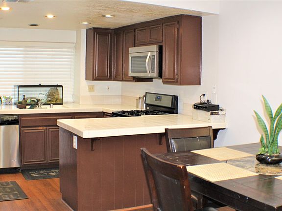 3rd image of 1761 Forum Way Unit C