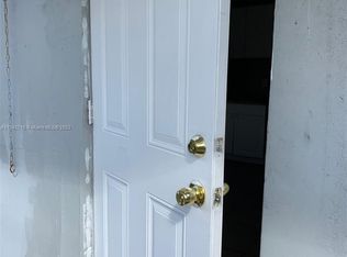 517 NW 1st Ave APT 4, Hallandale, FL 33009