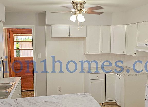 3rd image of 832 W O'Connor Ave