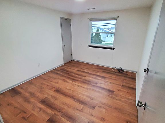 Bedroom 1 10 x 12