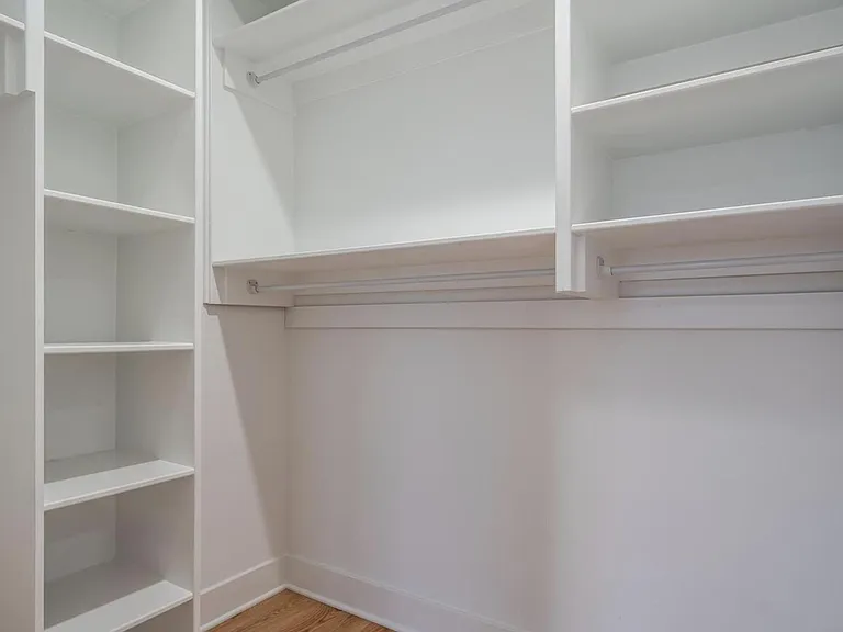 237 Tasker St — Photo 10