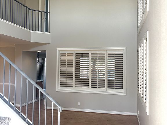 2nd image of 11191 Country View Dr