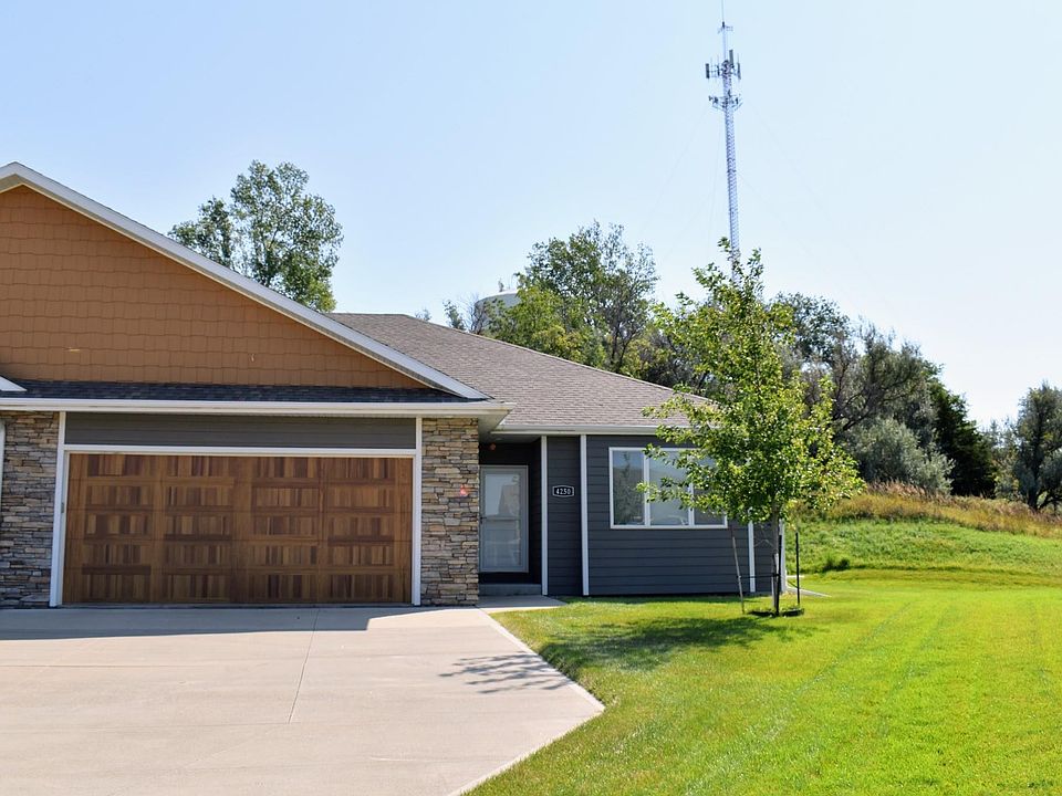 1st image of 4250 Fremar Dr