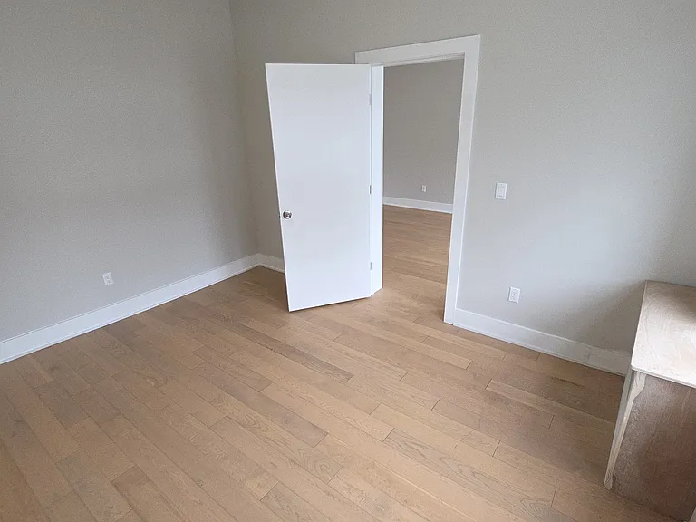 82 Lexington Ave #3 — Photo 6