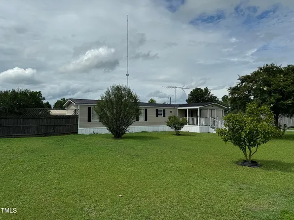 332 E Evans Rd, Princeton, NC 27569