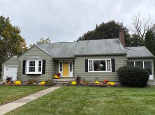 46 Cherry Hl, Holyoke, MA 01040