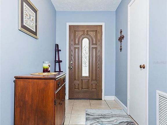 5th image of 14921R Gentilly Pl