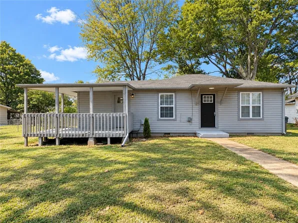 415 E K Pl, Russellville, AR 72801