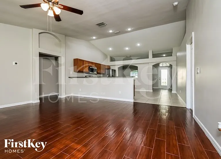 728 Berry Bramble Dr — Photo 3