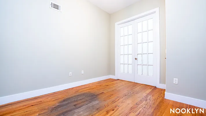 Rented by Nooklyn NYC LLC | media 35